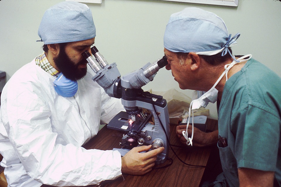 scientifiques microscope
